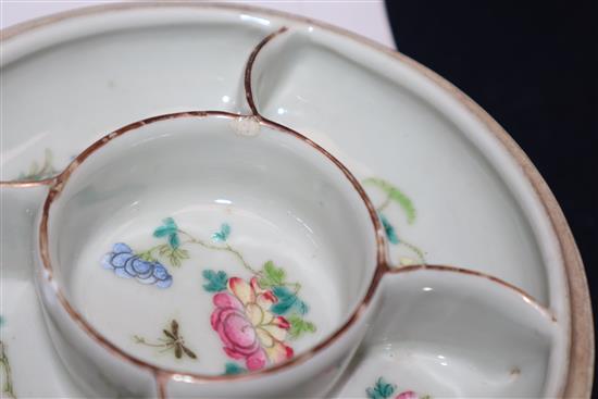 A Chinese lidded dish diameter 14cm